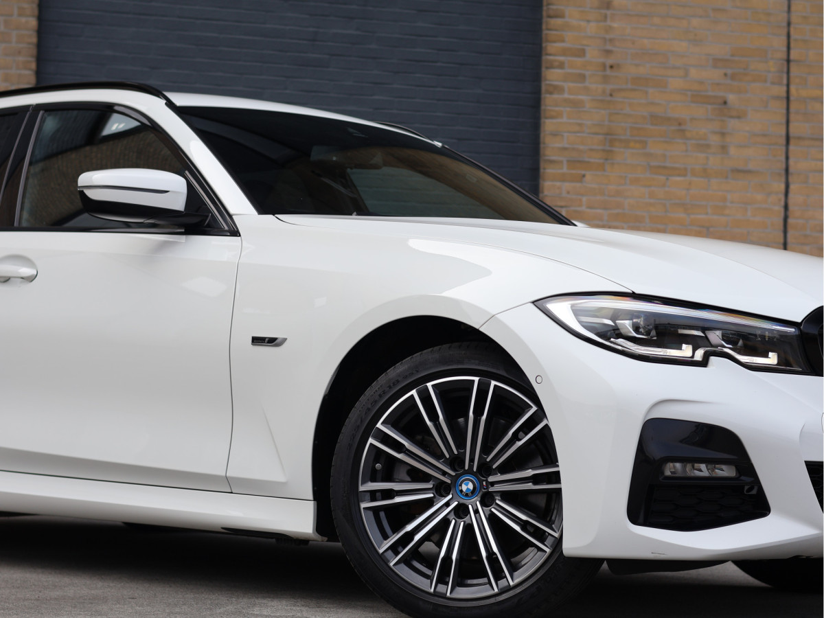 BMW 3 Serie Touring 320e M Sport PHEV