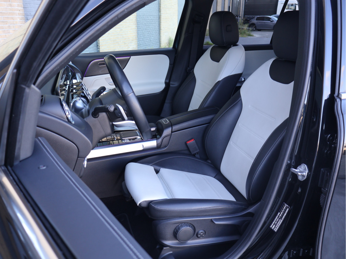 Mercedes-Benz GLB 200 Business Solution AMG
