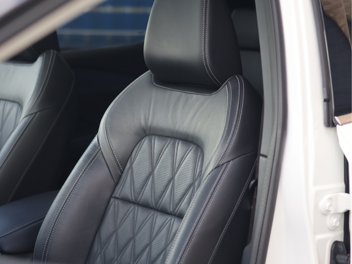 Nissan QASHQAI 1.3 MHEV Xtronic Tekna Plus