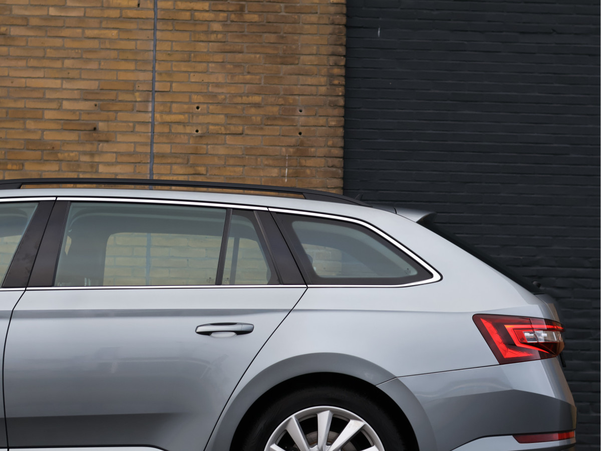 Škoda Superb Combi 1.4 TSI ACT Style Automaat