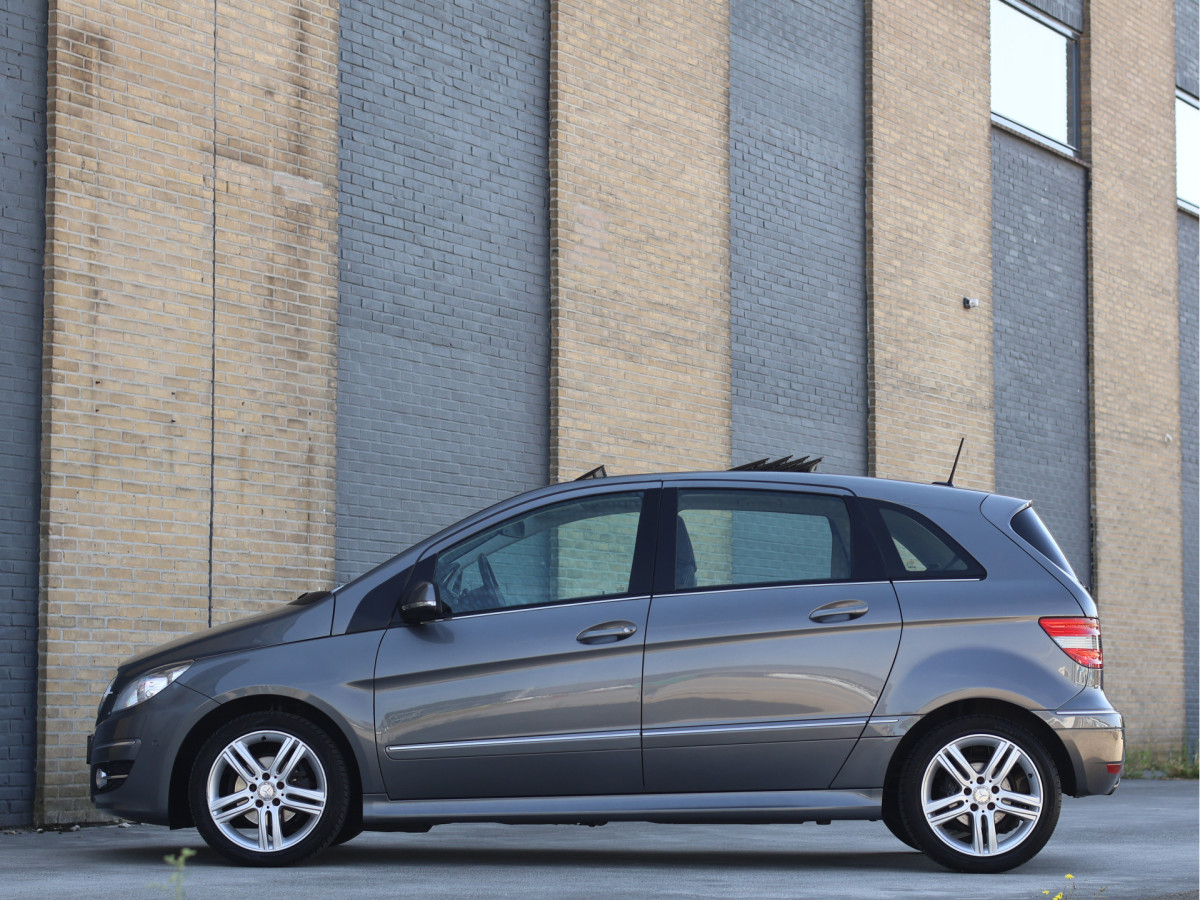 Mercedes-Benz B-Klasse 180 Designo Sport Automaat