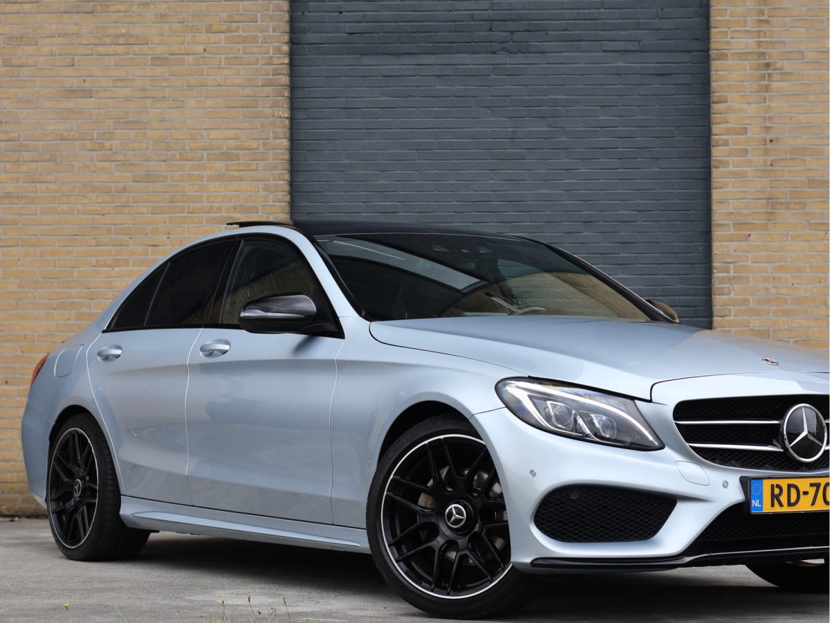 Mercedes-Benz C-Klasse 180 AMG line