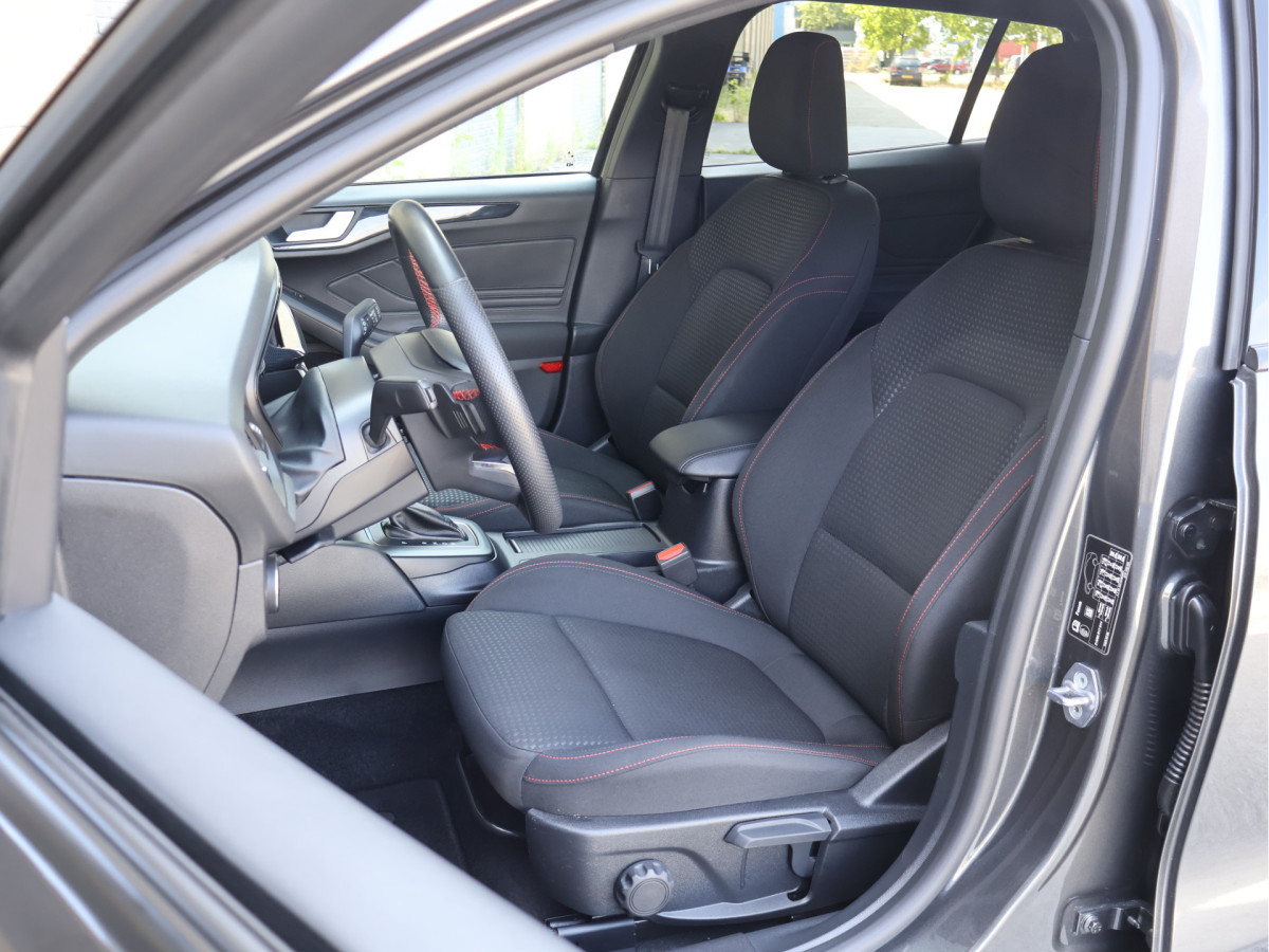 Ford FOCUS Wagon 1.0 EcoBoost Hybrid ST-Line Automaat