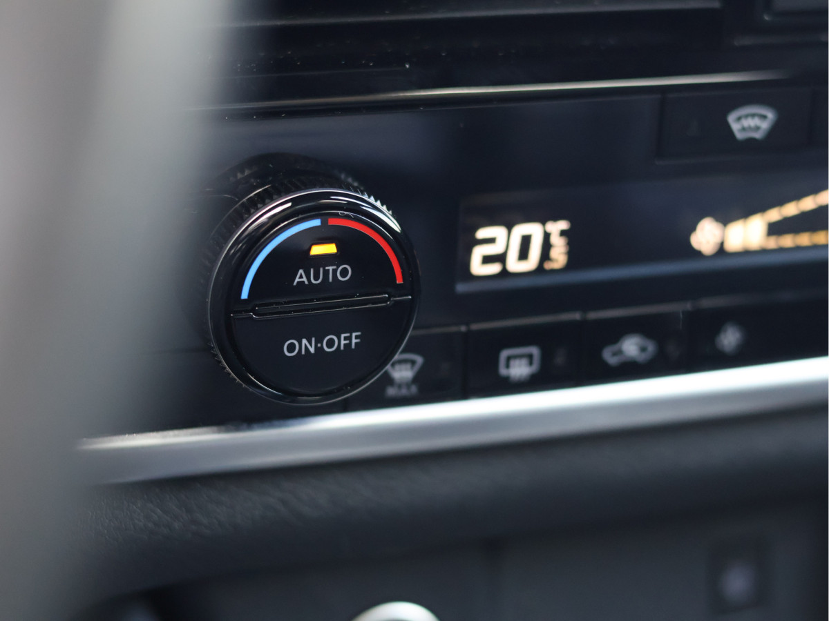 Nissan QASHQAI 1.3 MHEV Xtronic Tekna Plus