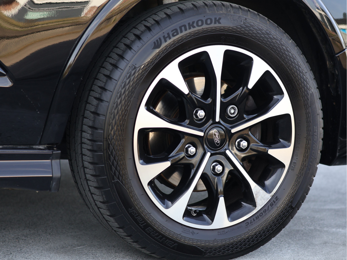 Ford Transit Custom 320 2.0 TDCI L1H1 Sport DC Automaat