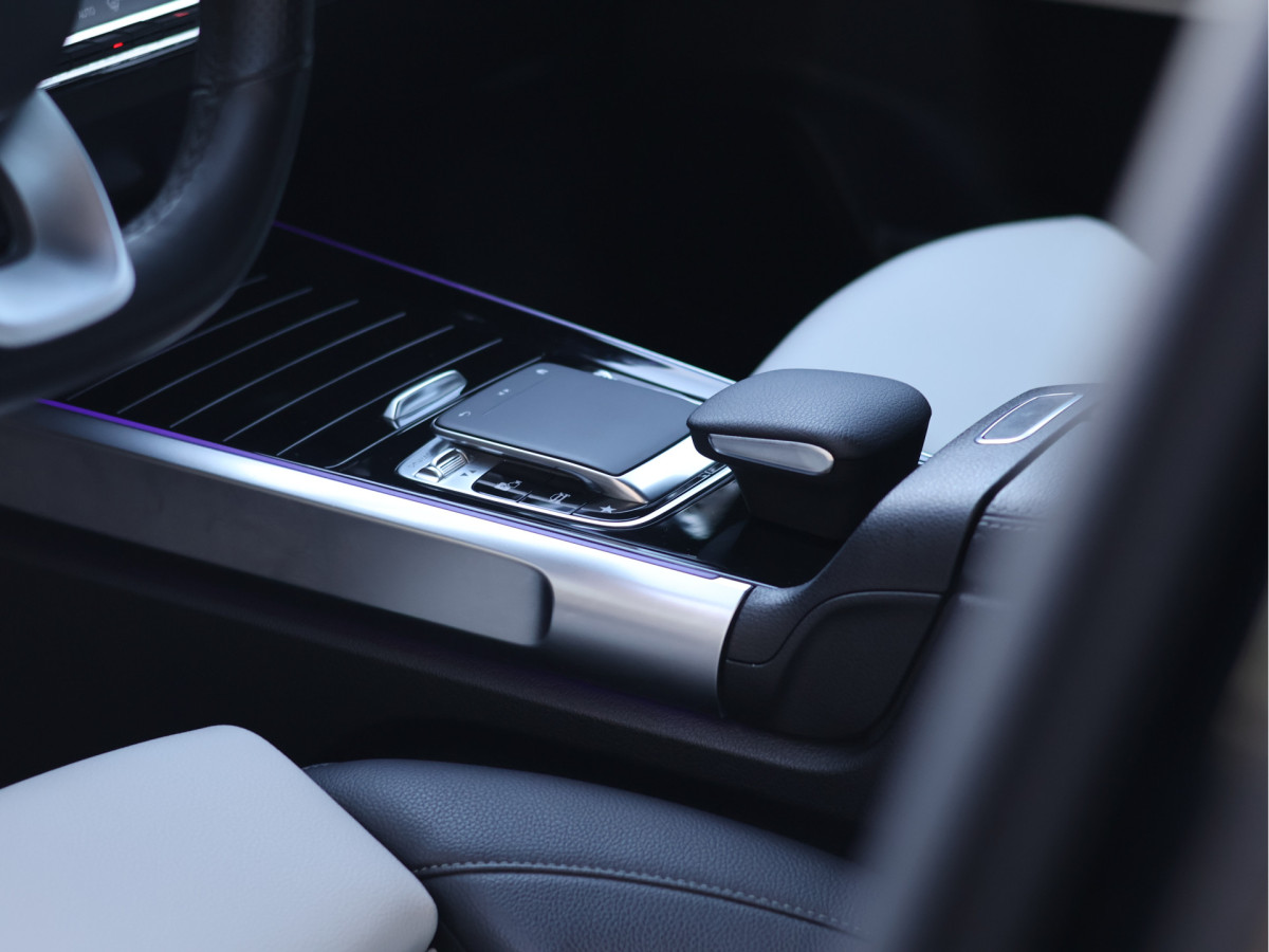 Mercedes-Benz GLB 200 Business Solution AMG