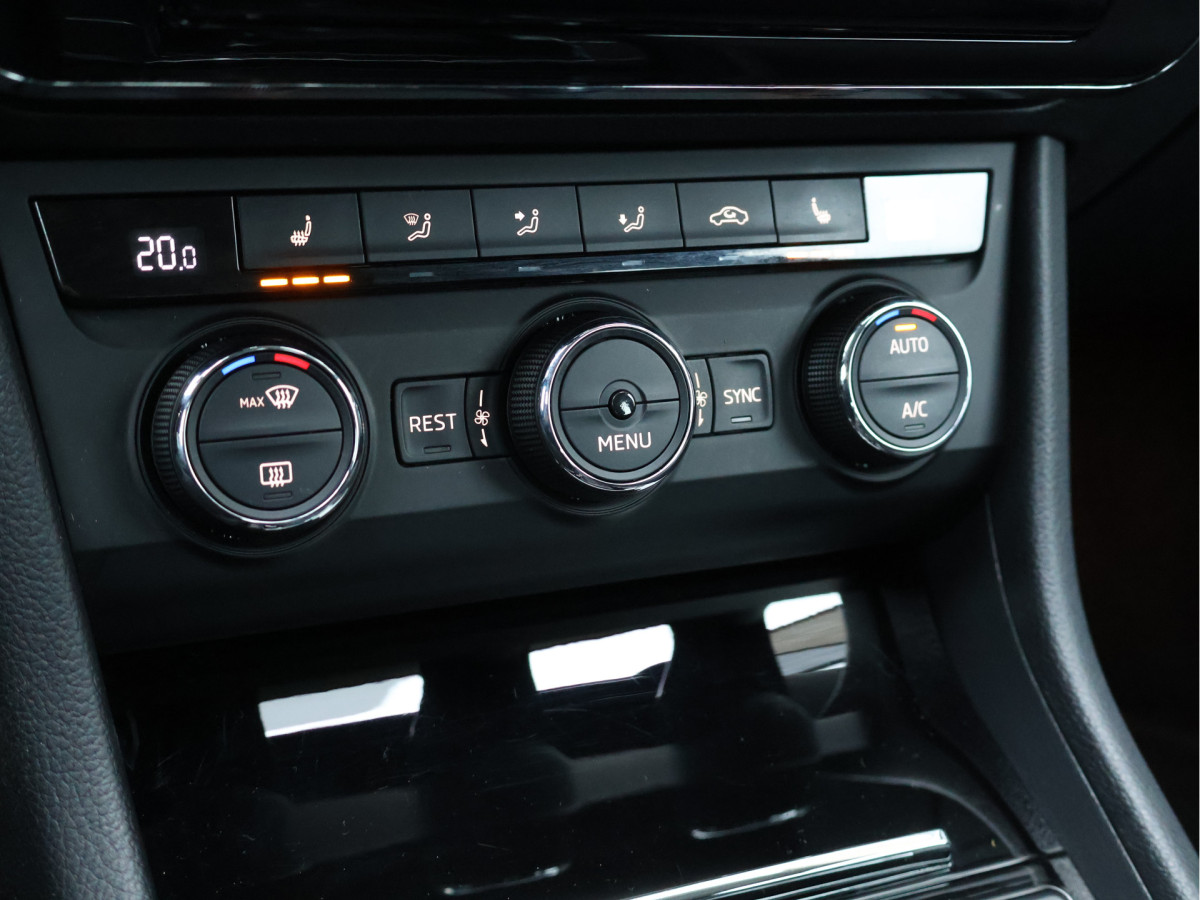 Škoda Superb Combi 1.4 TSI ACT Style Automaat
