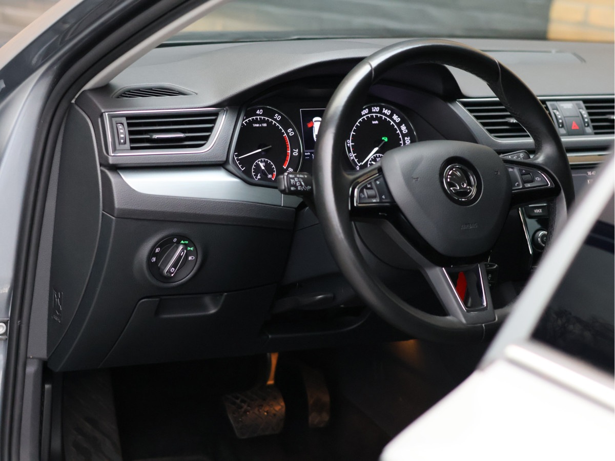 Škoda Superb Combi 1.4 TSI ACT Style Automaat