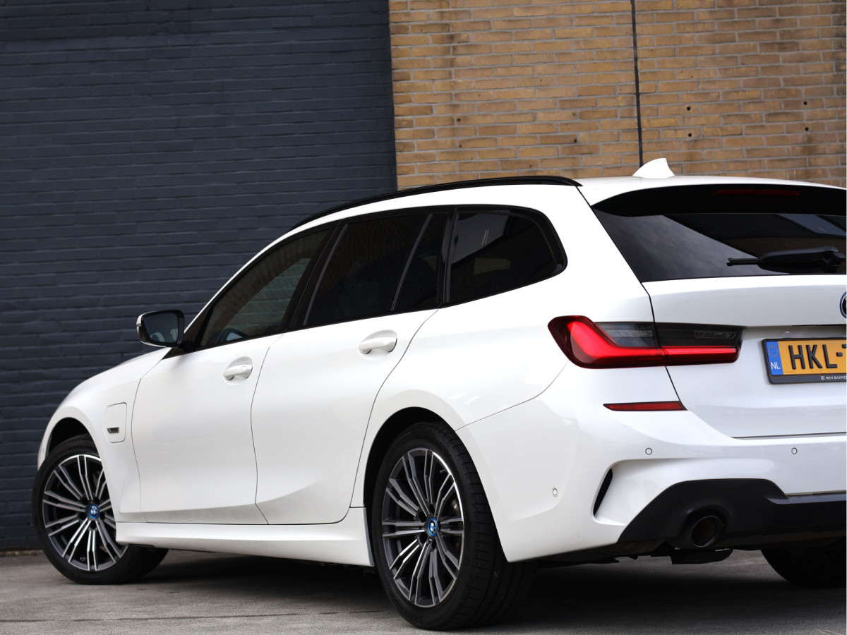 BMW 3 Serie Touring 320e M Sport PHEV