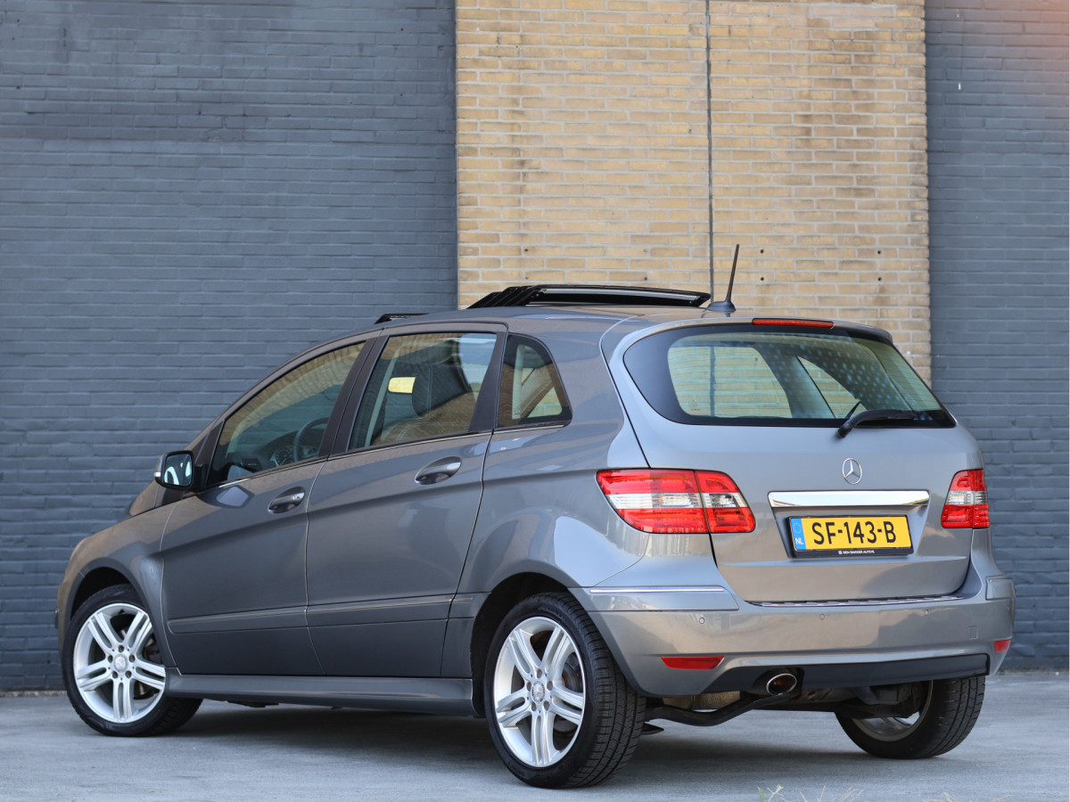Mercedes-Benz B-Klasse 180 Designo Sport Automaat