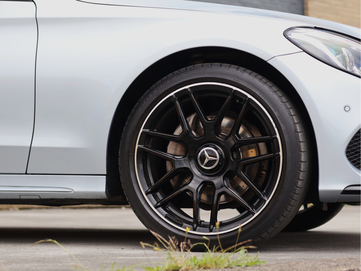 Mercedes-Benz C-Klasse 180 AMG line