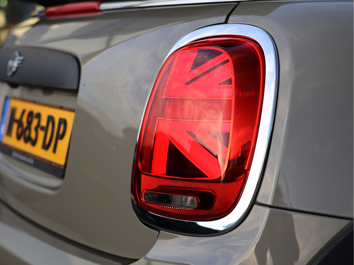 MINI Cabrio 1.5 One Chili