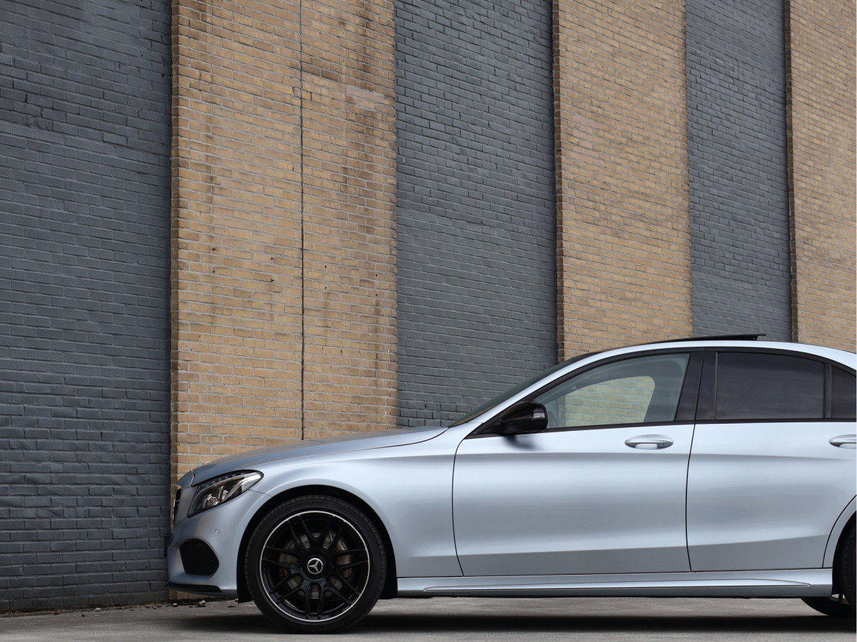 Mercedes-Benz C-Klasse 180 AMG line