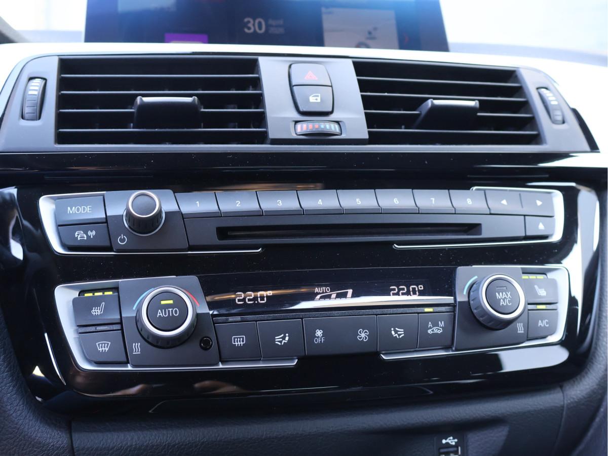 BMW 3 Serie Touring 320i Edition Sport Line Shadow Executive