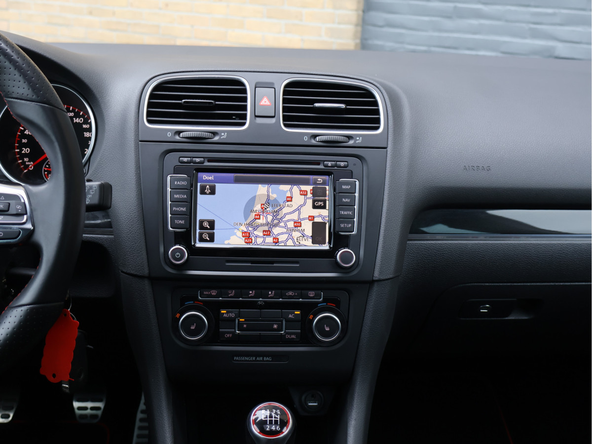Volkswagen Golf 2.0 GTI