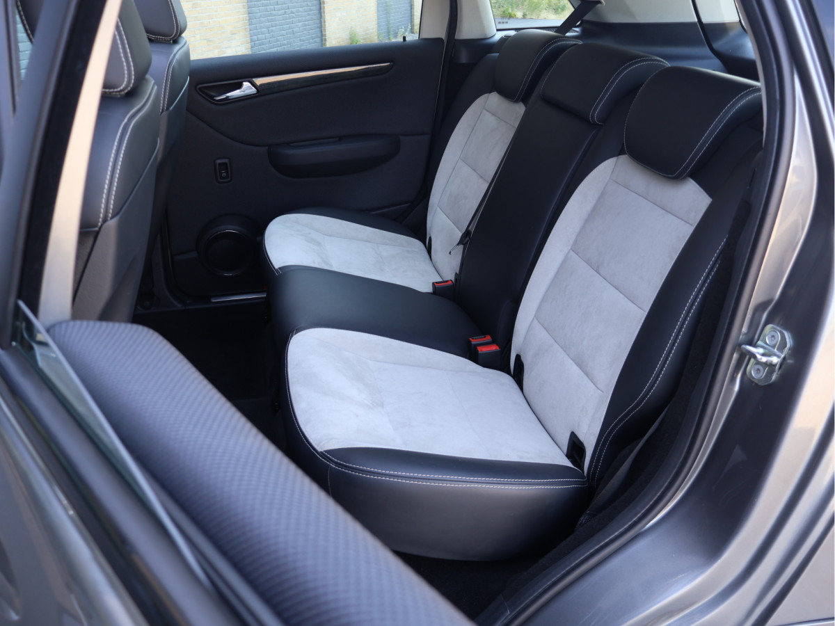 Mercedes-Benz B-Klasse 180 Designo Sport Automaat