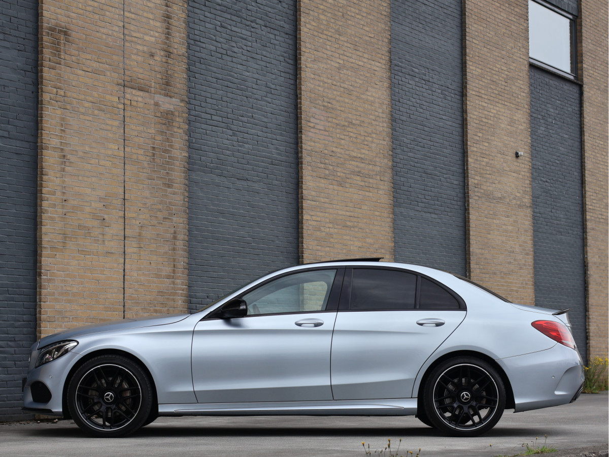 Mercedes-Benz C-Klasse 180 AMG line