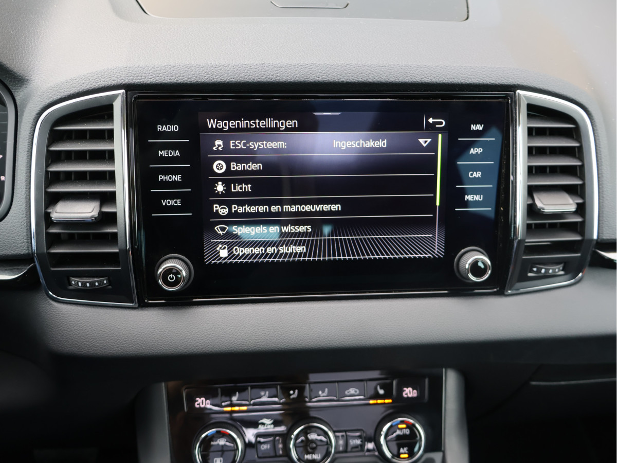 Škoda Karoq 1.5 TSI DSG Business Edition Plus