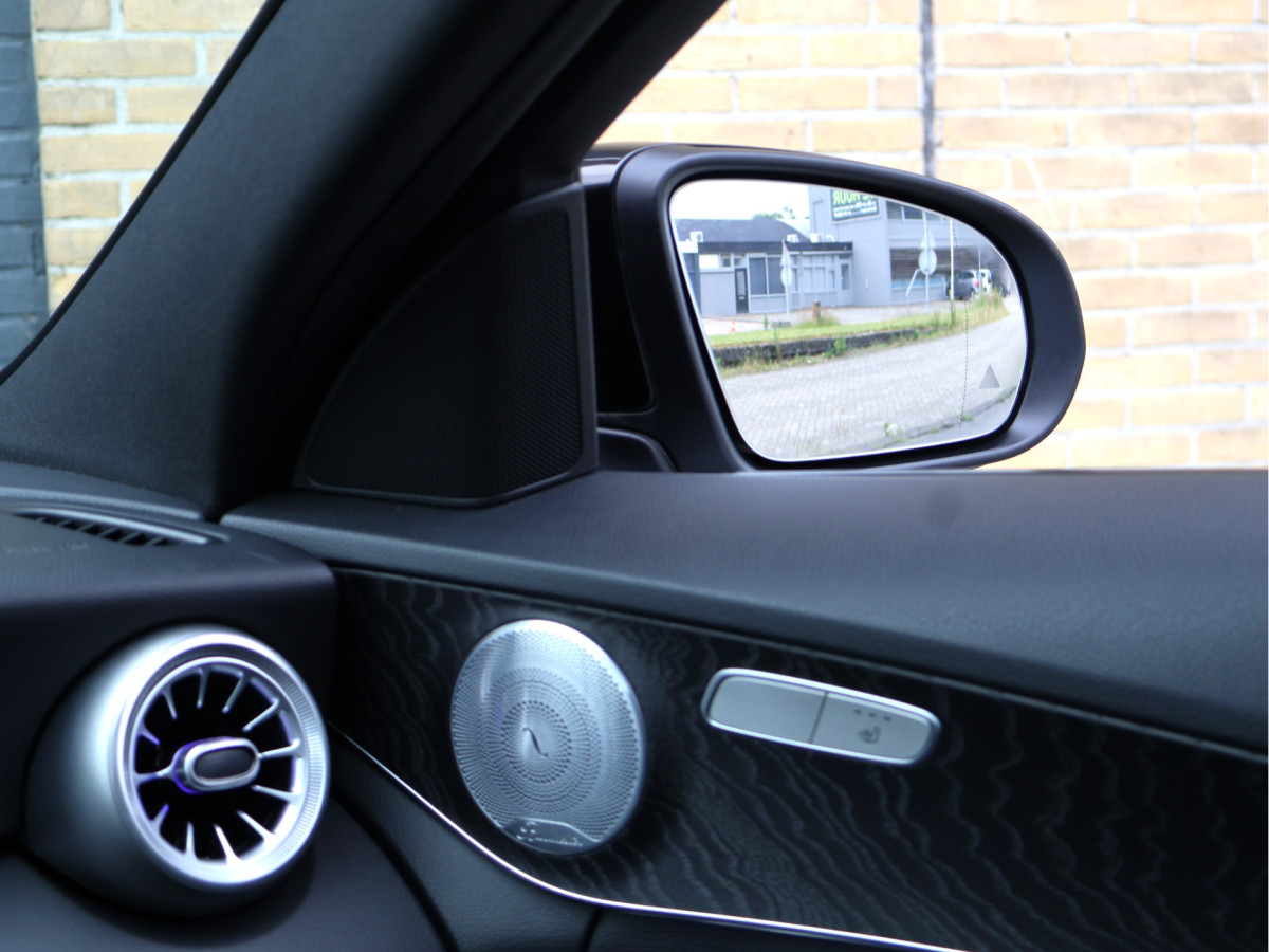 Mercedes-Benz C-Klasse 180 AMG line