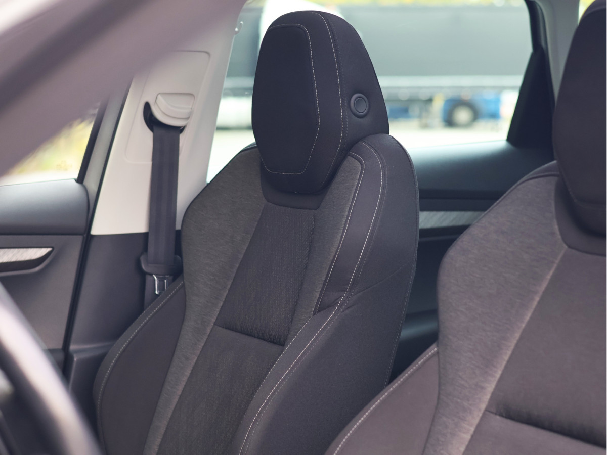 Škoda Karoq 1.5 TSI DSG Business Edition Plus