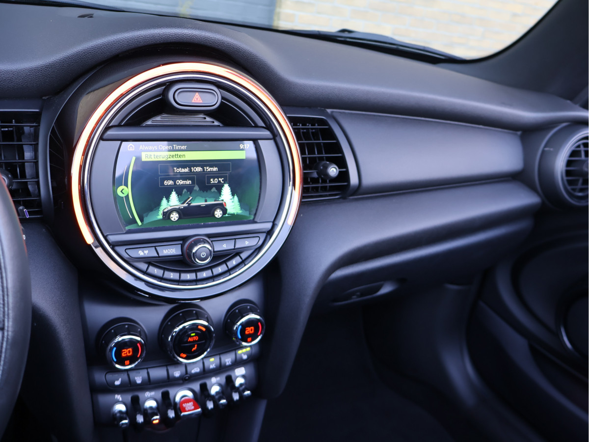 MINI Cabrio 1.5 One Chili