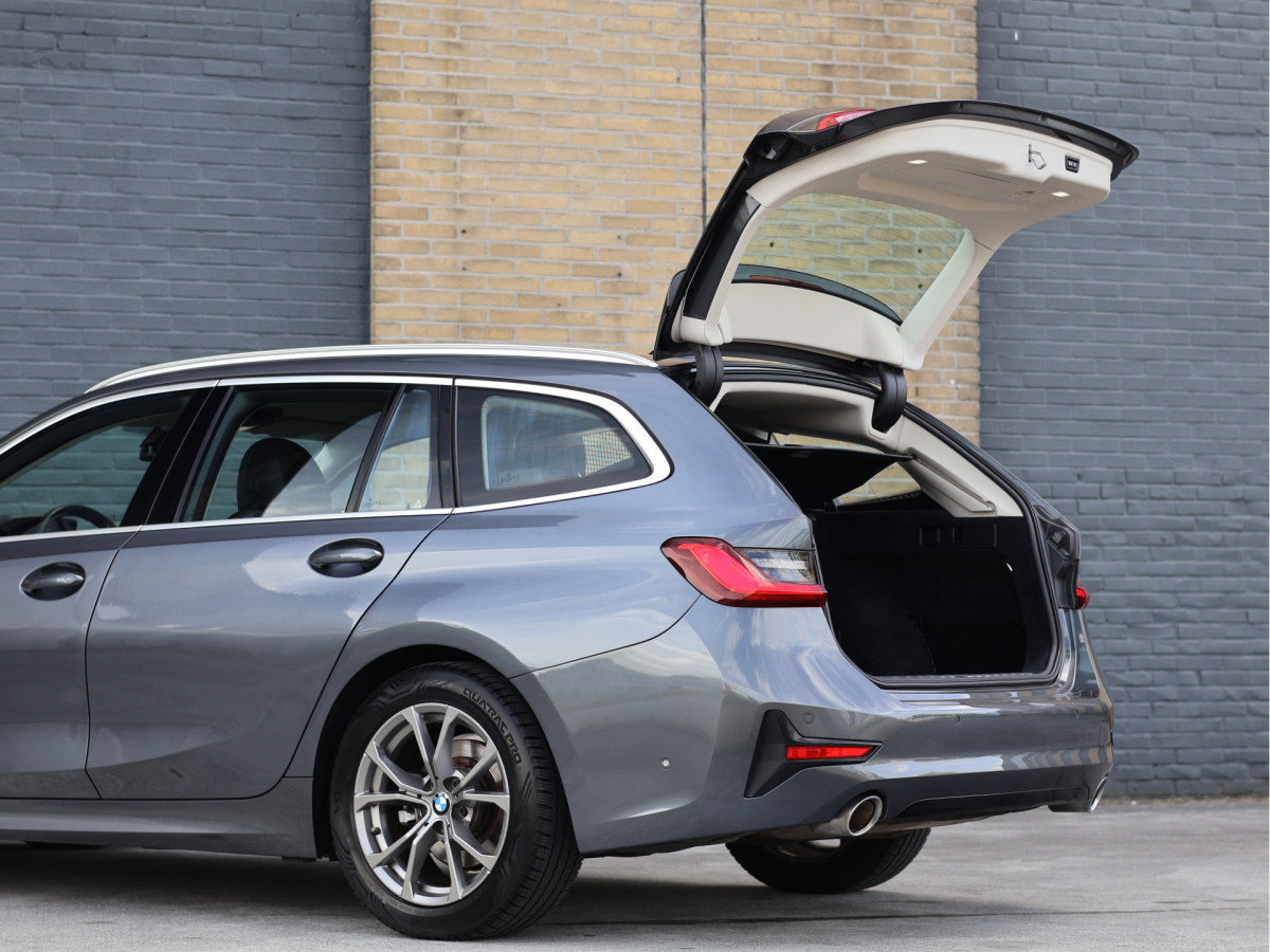 BMW 3 Serie Touring 320i Sportline