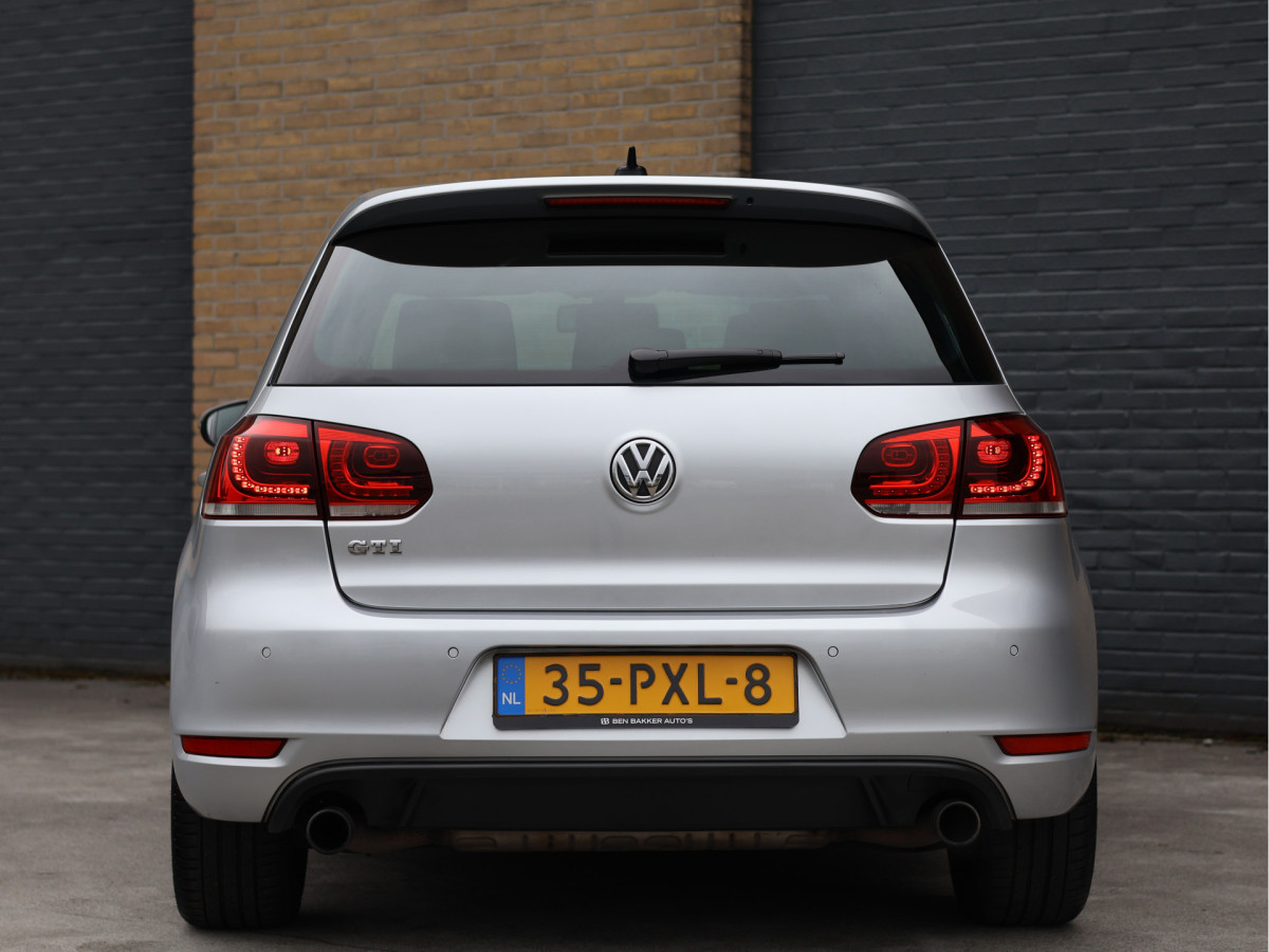 Volkswagen Golf 2.0 GTI