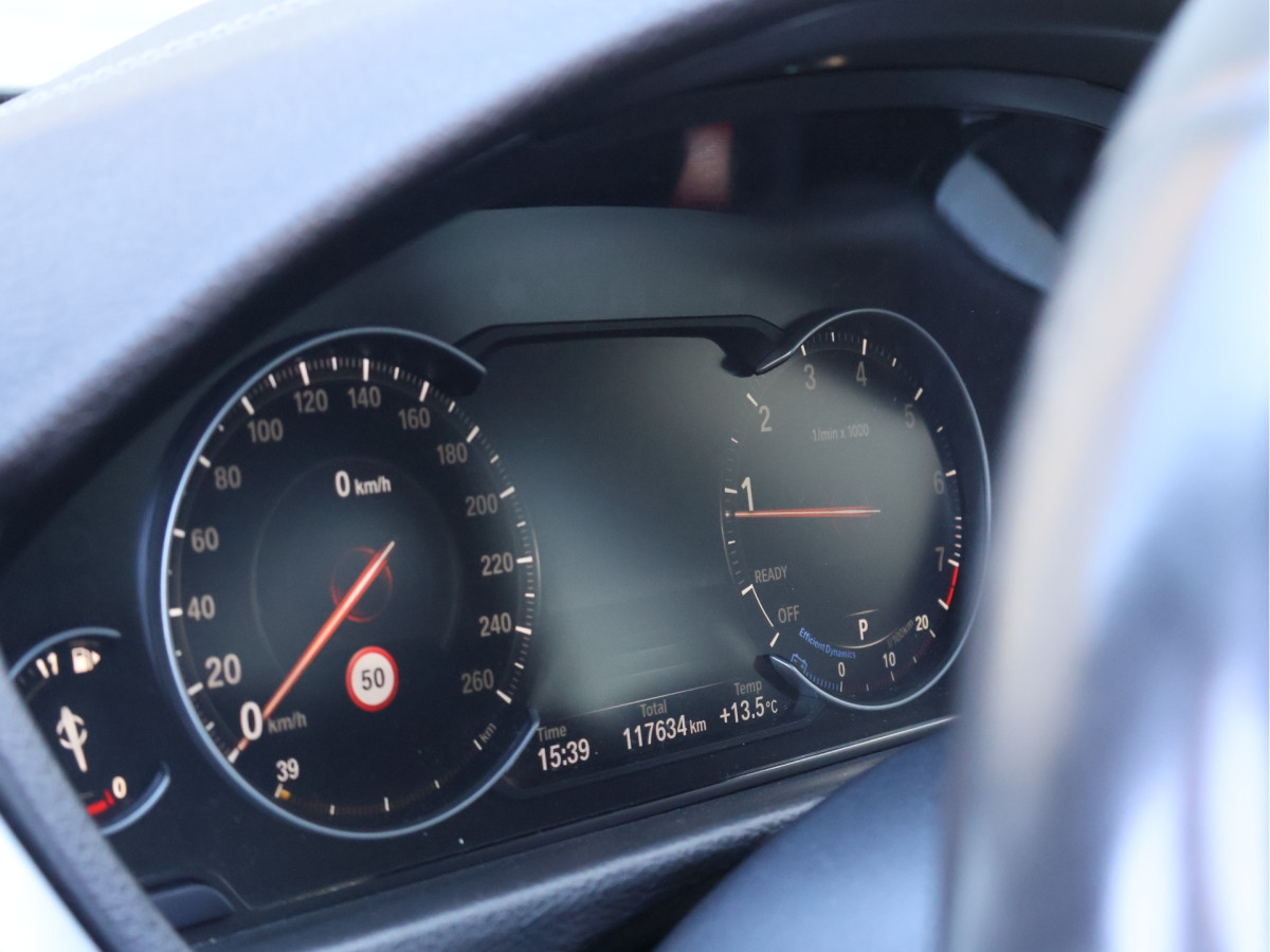 BMW 3 Serie Touring 320i Edition Sport Line Shadow Executive