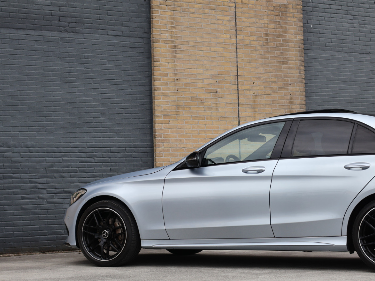 Mercedes-Benz C-Klasse 180 AMG line