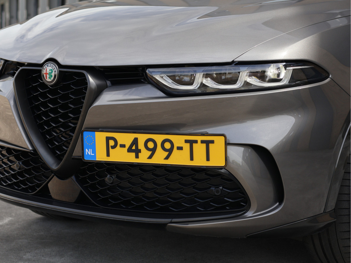 Alfa Romeo Tonale 1.5T Hybrid Edizione Speciale