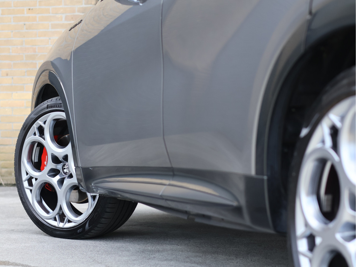 Alfa Romeo Tonale 1.5T Hybrid Edizione Speciale