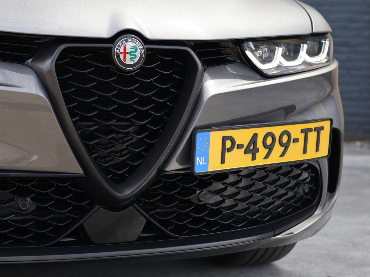 Alfa Romeo Tonale 1.5T Hybrid Edizione Speciale