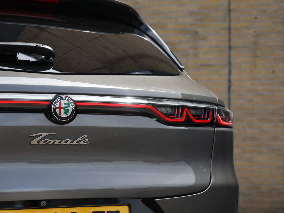 Alfa Romeo Tonale 1.5T Hybrid Edizione Speciale
