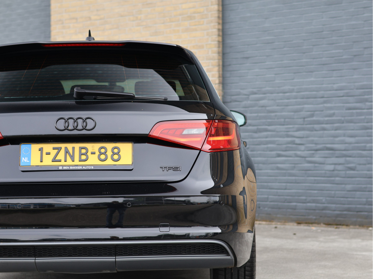 Audi A3 Sportback 1.2 TFSI S-line Automaat