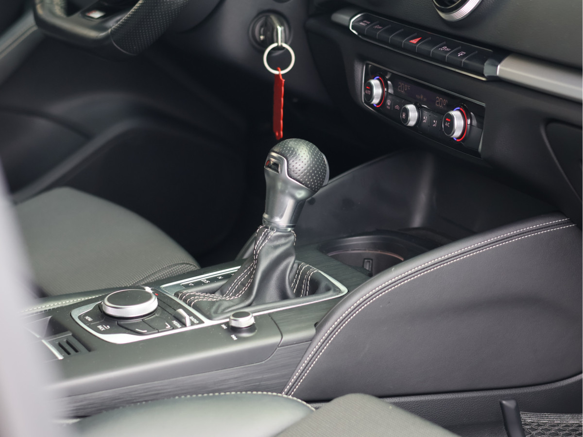 Audi A3 Sportback 1.2 TFSI S-line Automaat