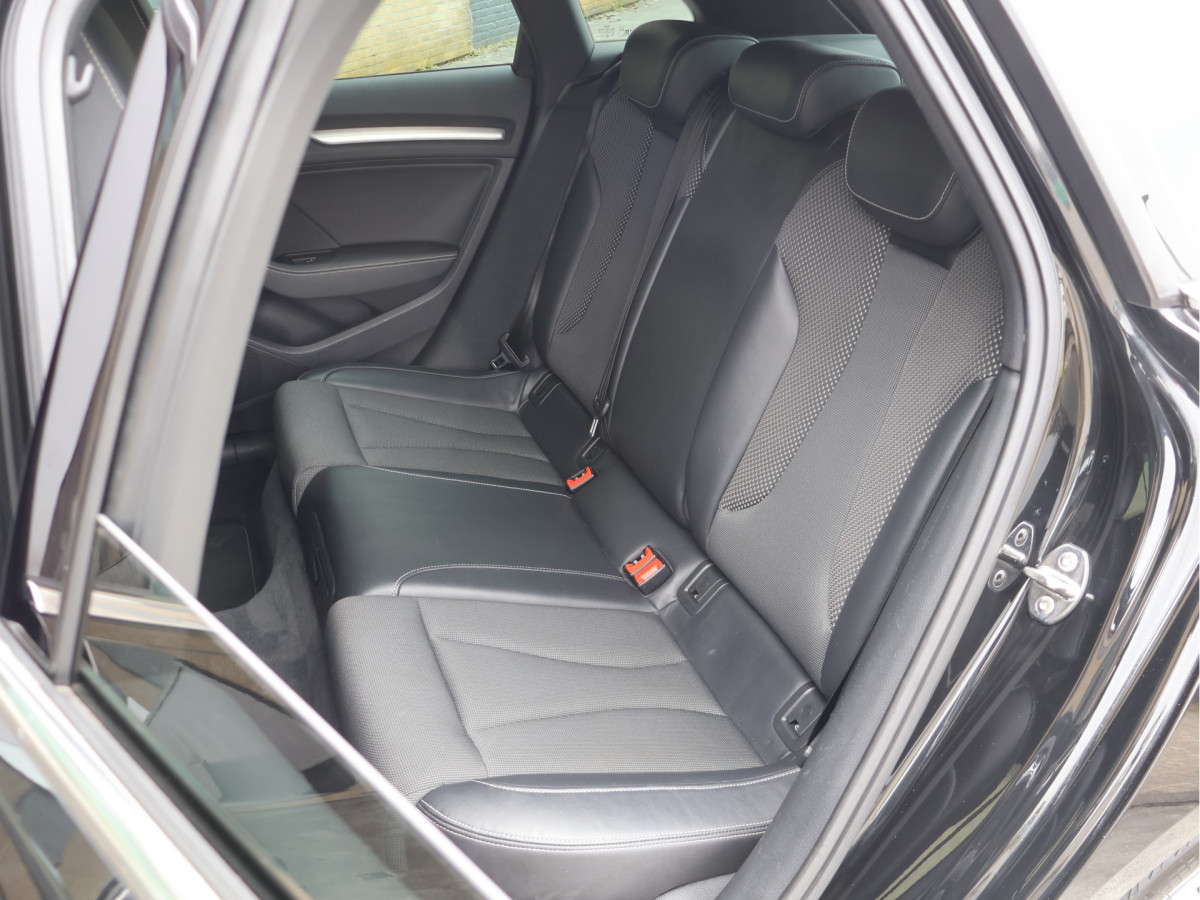 Audi A3 Sportback 1.2 TFSI S-line Automaat