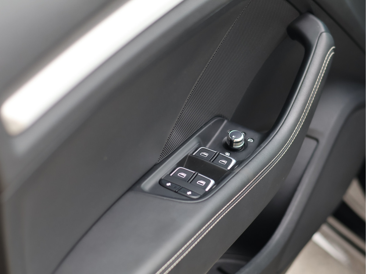 Audi A3 Sportback 1.2 TFSI S-line Automaat