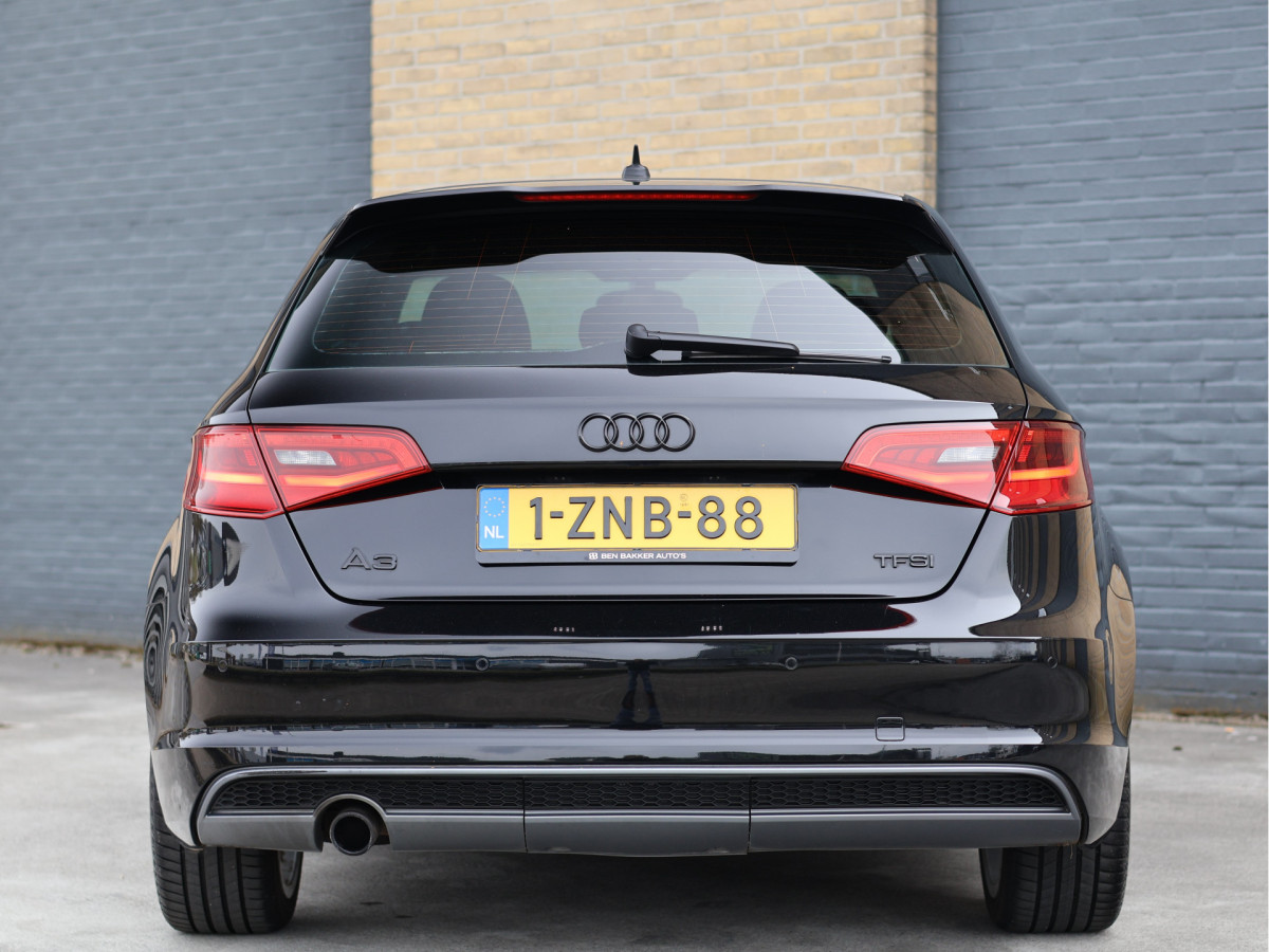 Audi A3 Sportback 1.2 TFSI S-line Automaat