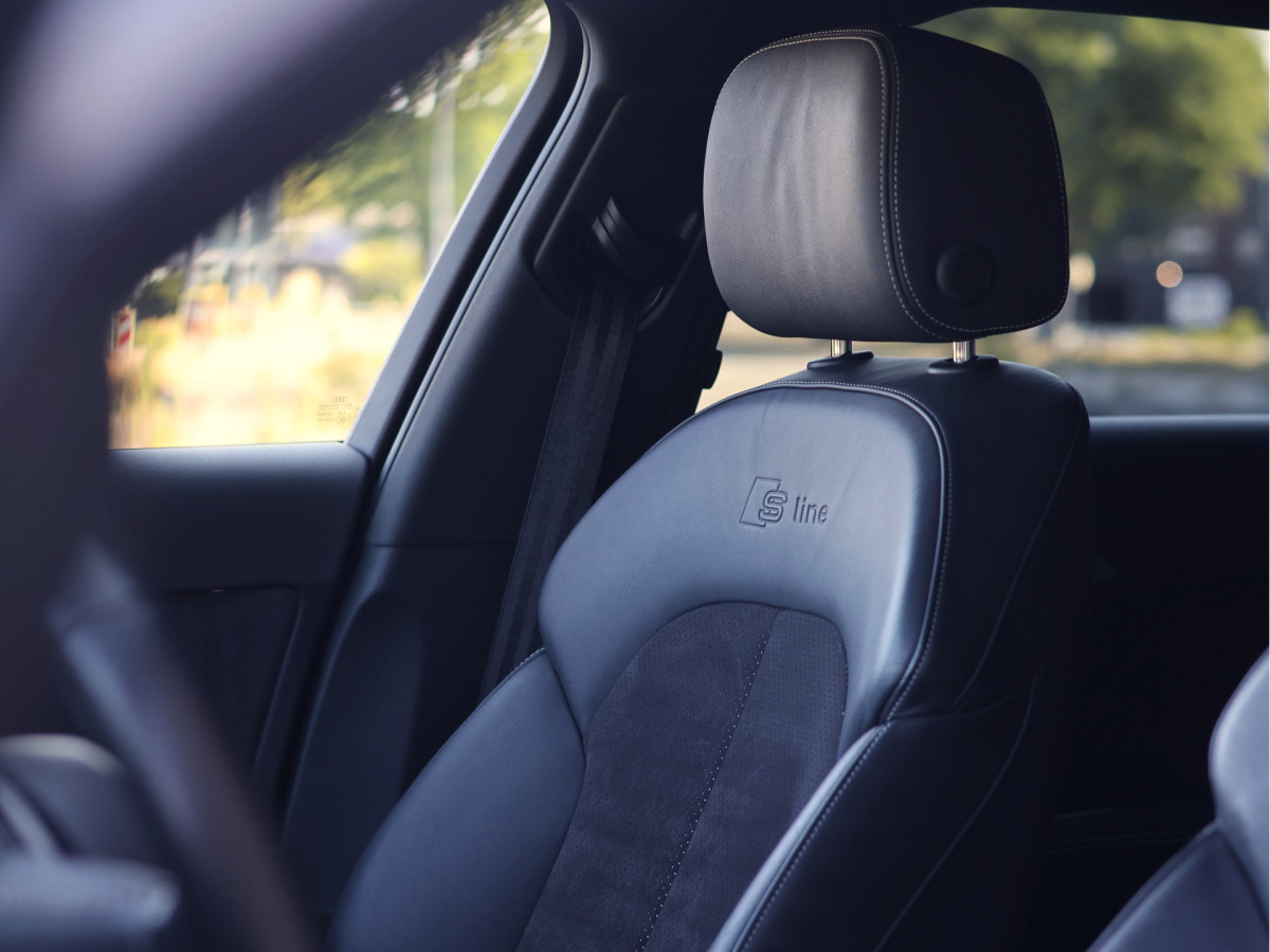 Audi A6 Avant 1.8 TFSI ultra S line Automaat