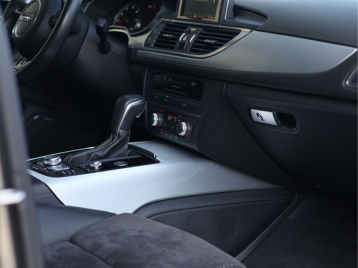 Audi A6 Avant 1.8 TFSI ultra S line Automaat