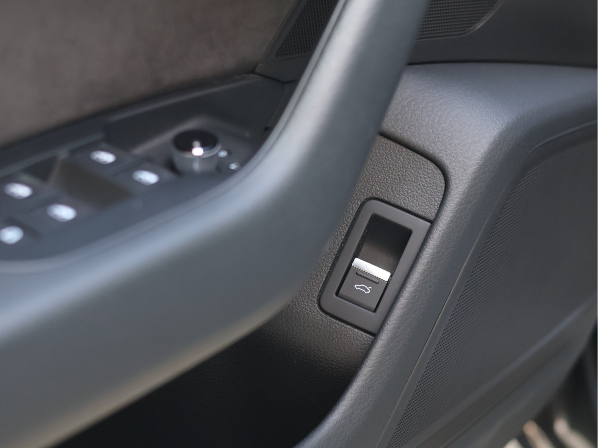 Audi A6 Avant 45 TFSI S edition