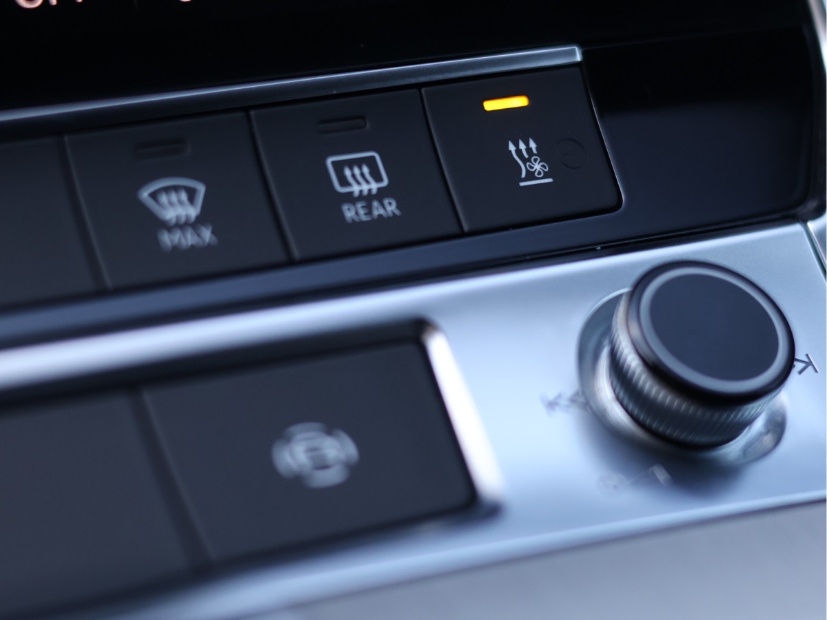 Audi A6 Avant 55 TFSI V6 quattro S-line 340PK