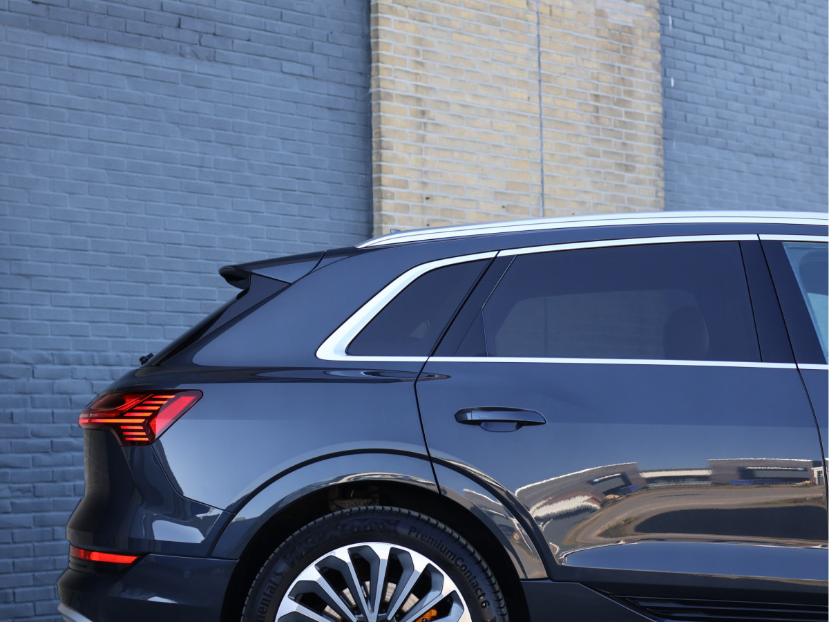 Audi e-tron 55 quattro Business Plus 95 kWh S-line