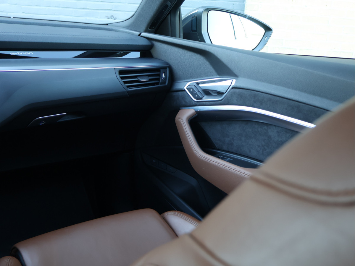 Audi e-tron 55 quattro Business Plus 95 kWh S-line