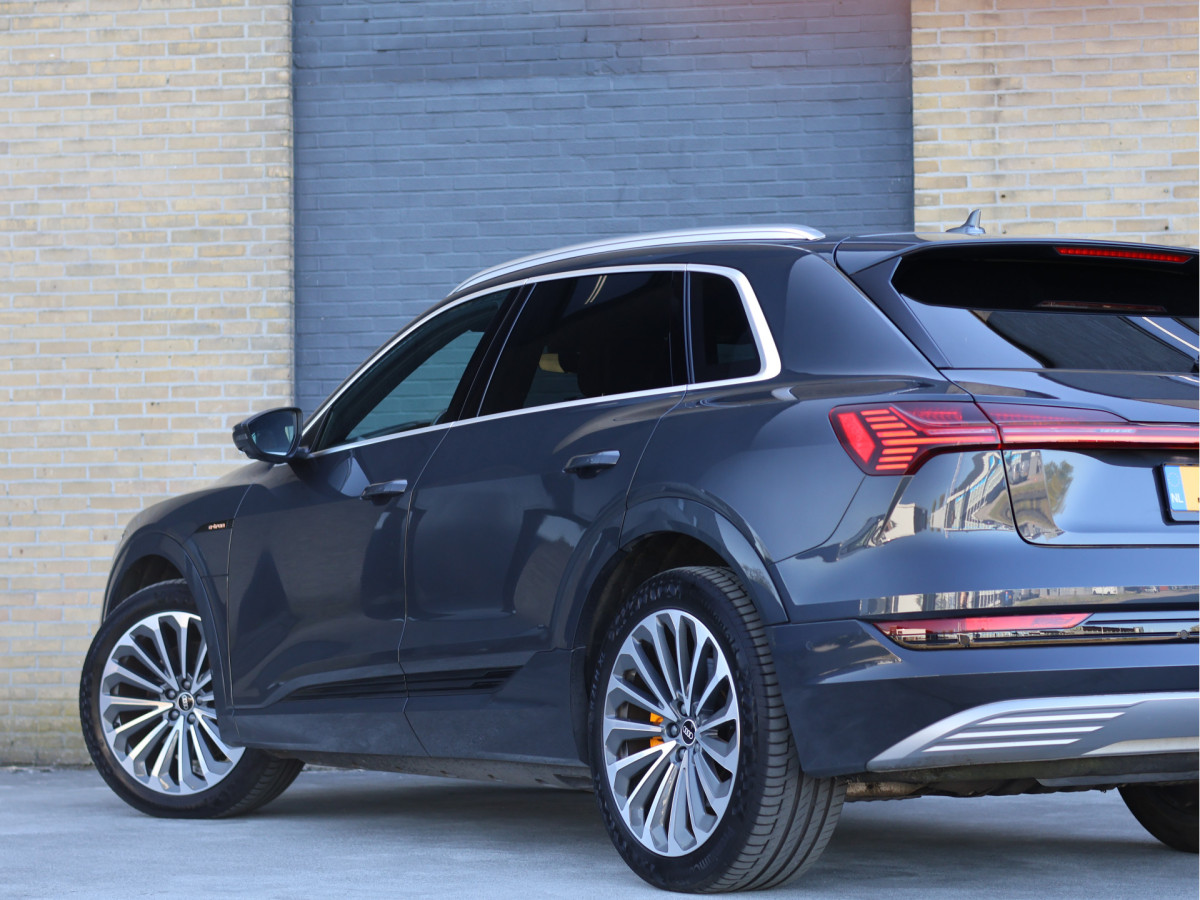 Audi e-tron 55 quattro Business Plus 95 kWh S-line