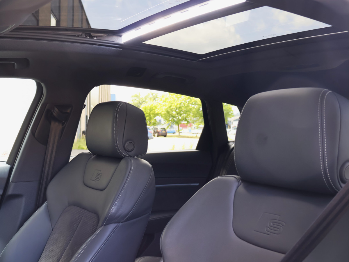 Audi e-tron e-tron 55 quattro 95 kWh S-line