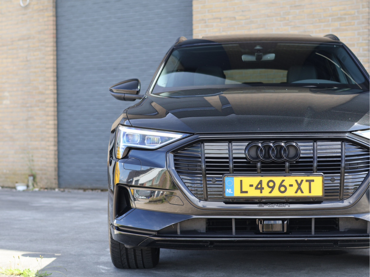 Audi e-tron e-tron 55 quattro 95 kWh S-line