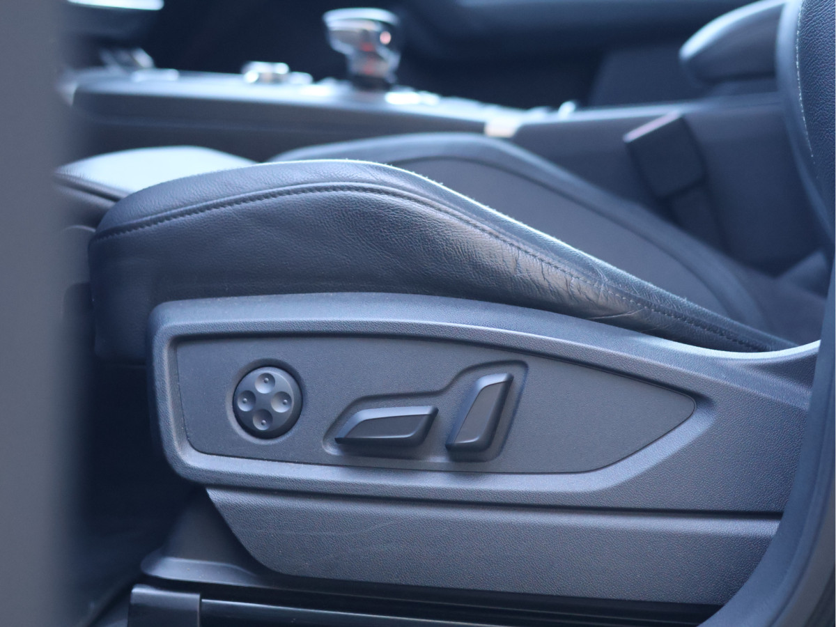 Audi Q5 3.0 TFSI SQ5 V6 354PK quattro