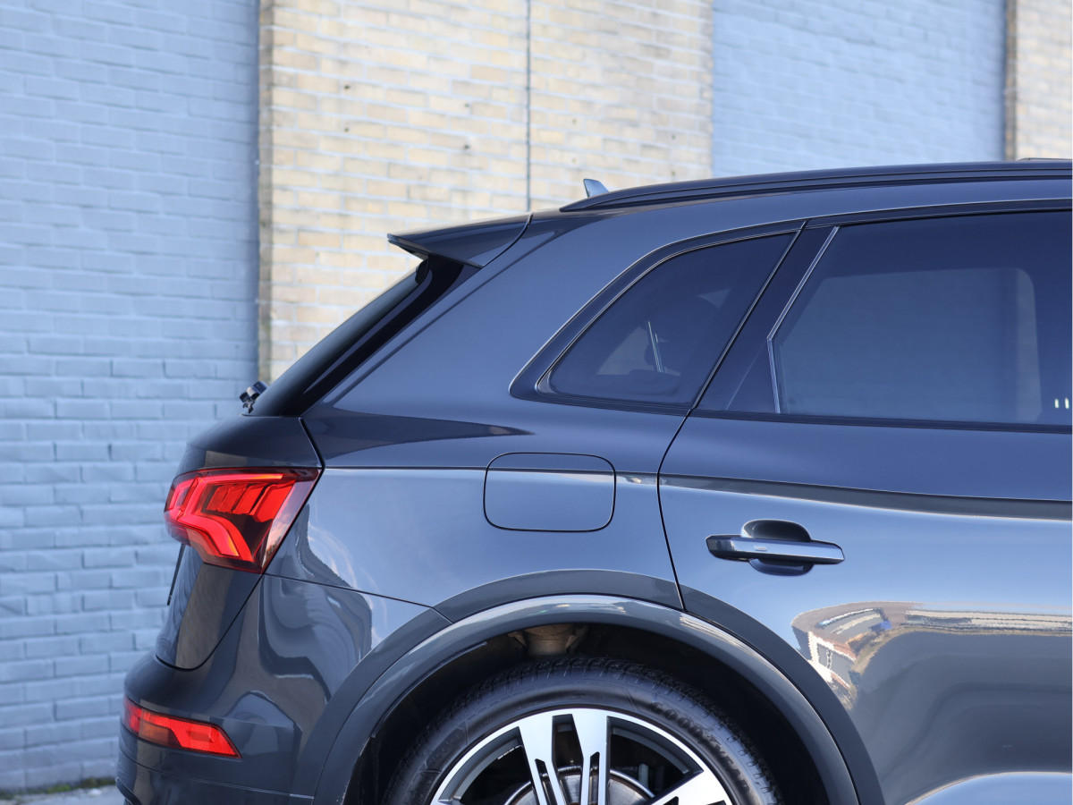 Audi Q5 3.0 TFSI SQ5 V6 354PK quattro