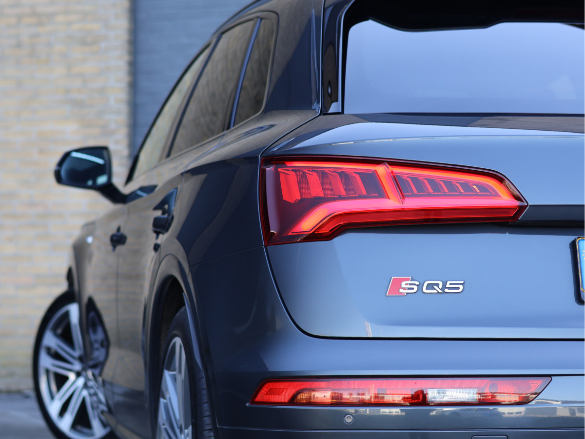 Audi Q5 3.0 TFSI SQ5 V6 354PK quattro